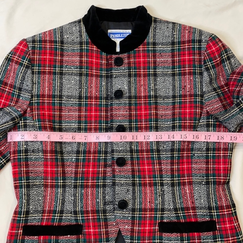 Vintage Plaid Waist Length Blazer - Picture 10 of 10